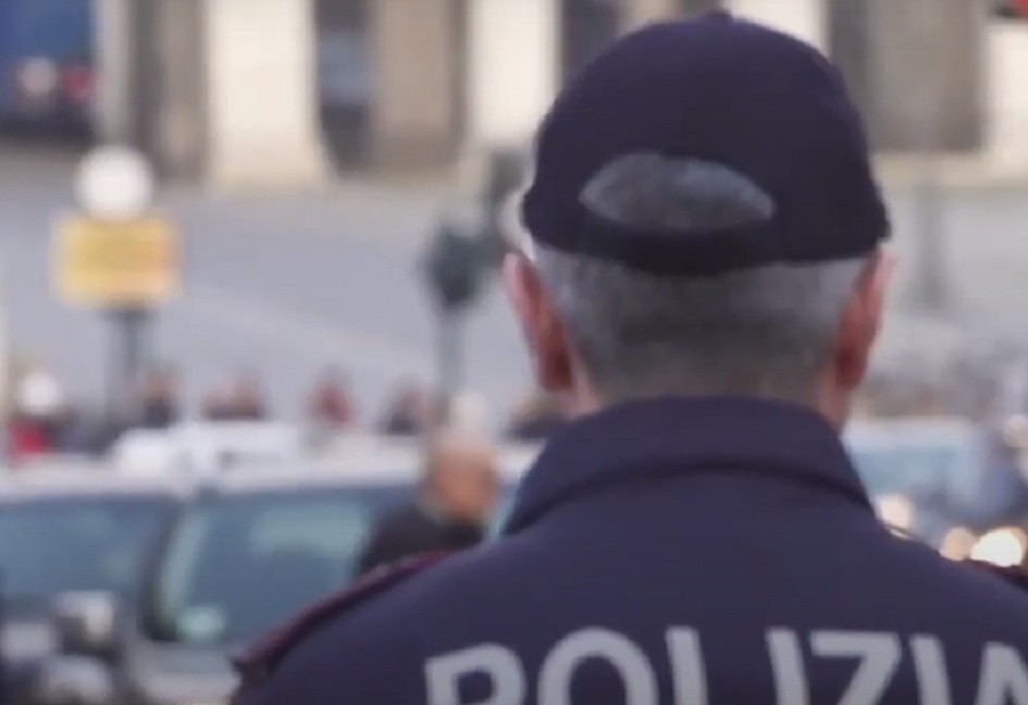 poliziotti no vax rientrano in servizio