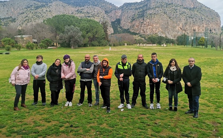 Ragazzi con autismo praticano il golf, il progetto a Palermo