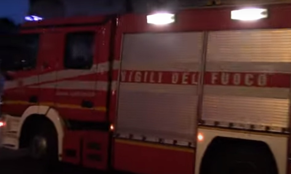 Incendio in una palazzina delle case popolari