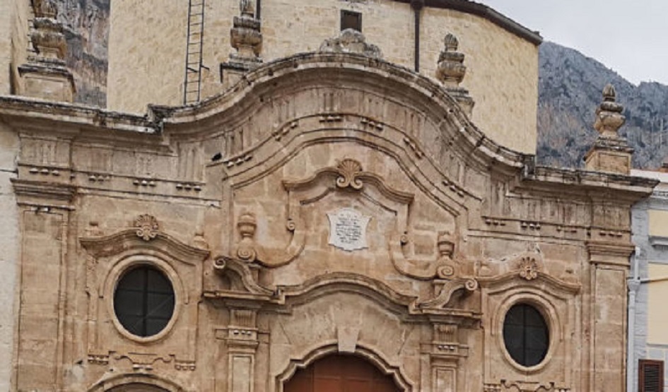 Salvi i fondi per la chiesa Madre di Capaci