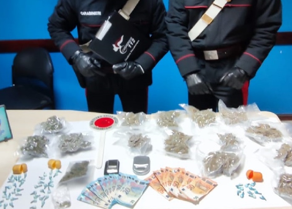 Arrestato giovane con droga nascosta nella camera da letto