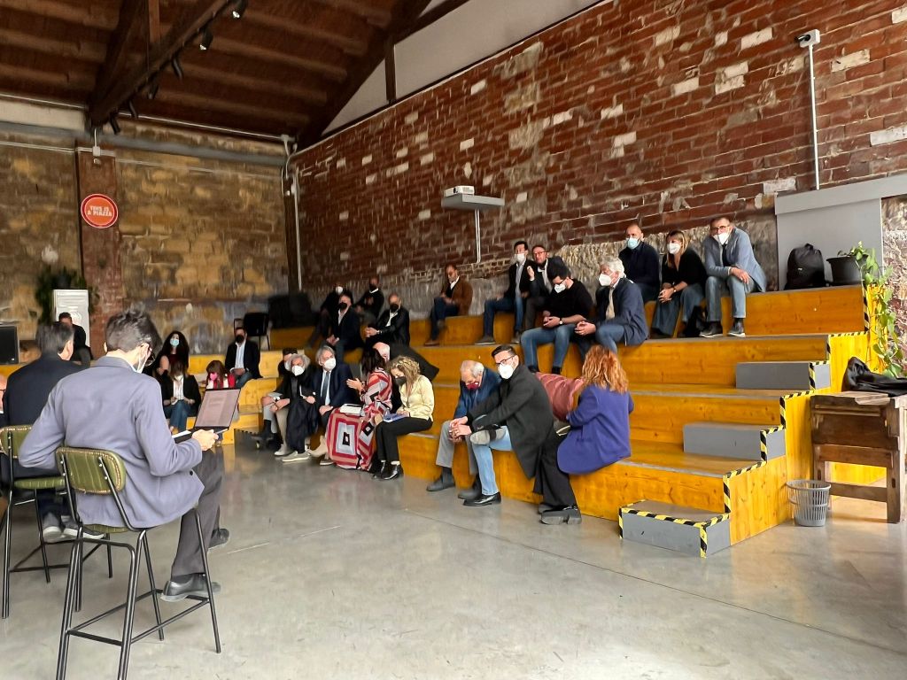 Incontro centrosinistra Miceli Cantieri Culturali della Zisa