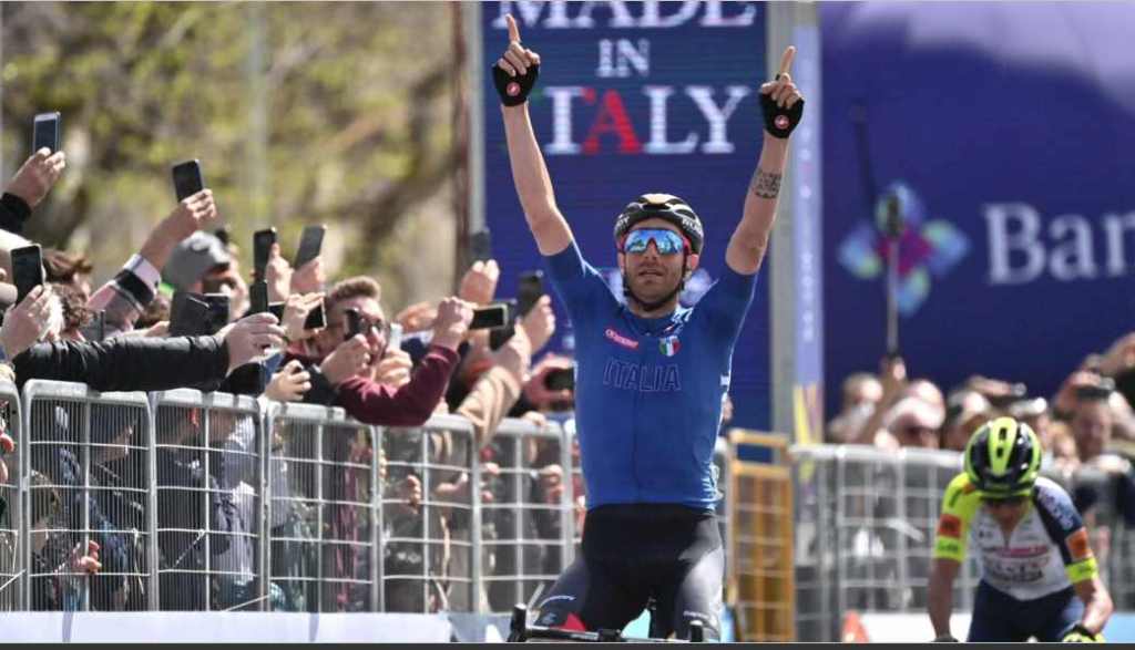 Damiano Caruso vince la seconda tappa del Giro di Sicilia 2022