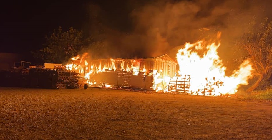 L'incendio al deposito di Priolo