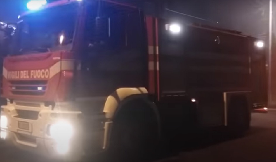 A fuoco tre mezzi a Santa Flavia