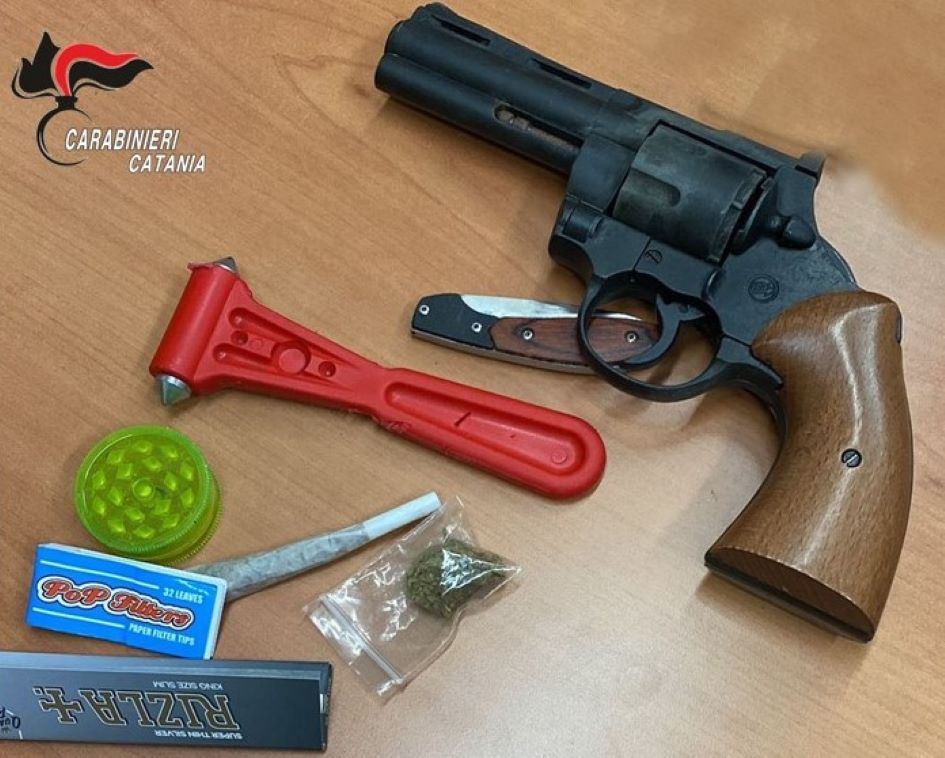 Denunciata minorenni, possibile baby gang