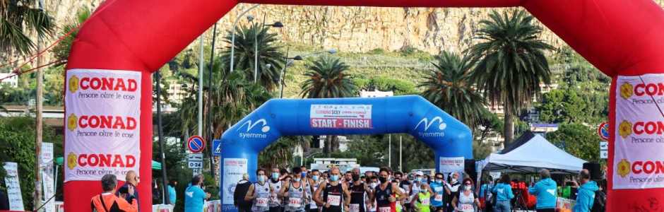La partenza della Mezza Maratona internazionale di Palermo tappa clou del Running Sicily