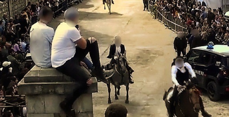 Cavalli seviziati alla festa patronale di San Fratello