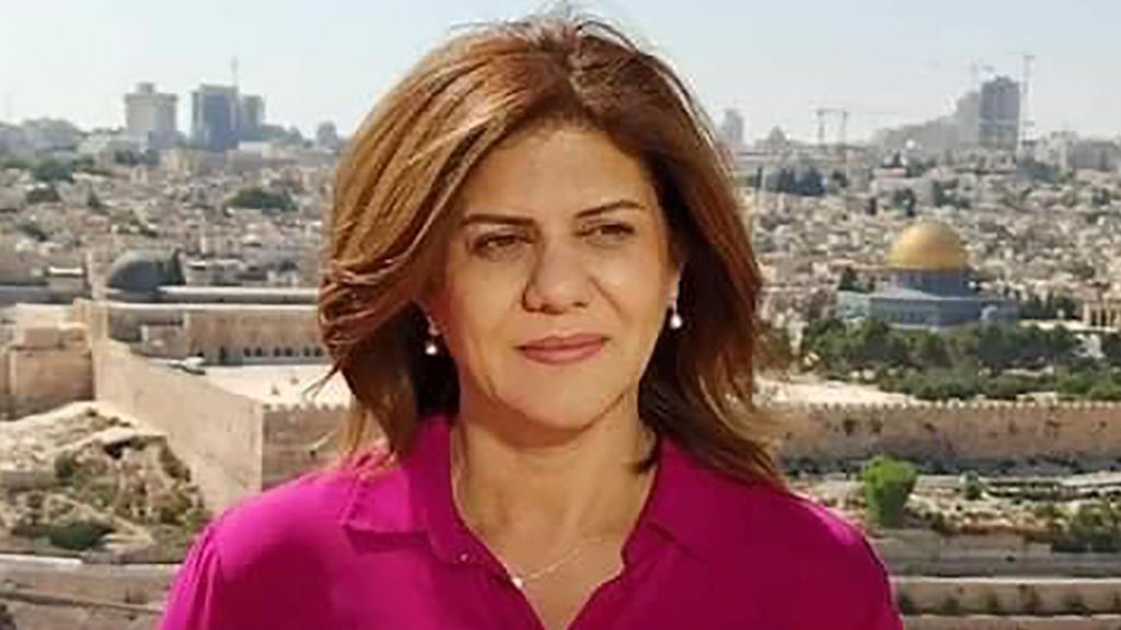 Shireen Abu Akleh, giornalista uccisa in Cisgiordania.