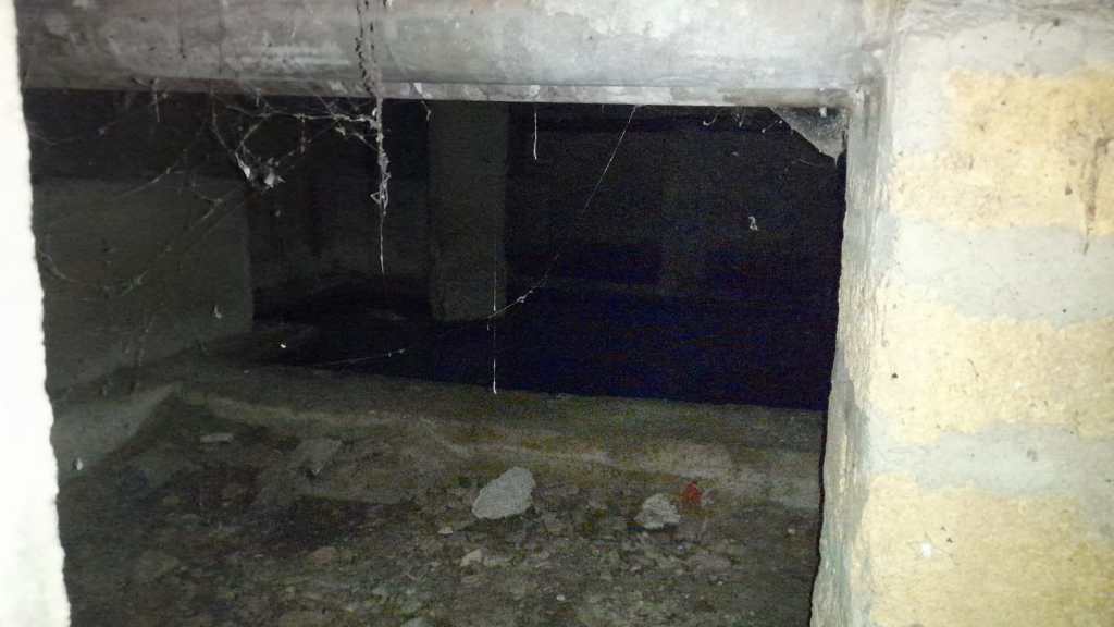 Acqua di fogna negli scantinati, piazza Ignazio Calona