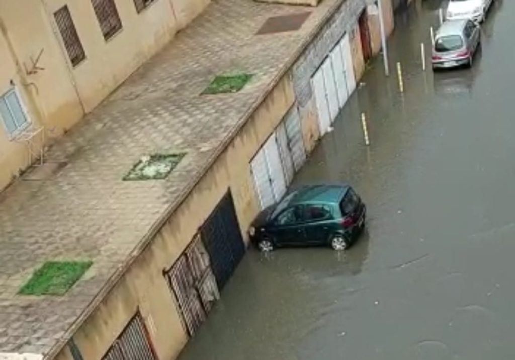 Allagamenti allo Zen 2, via Primo Carnera