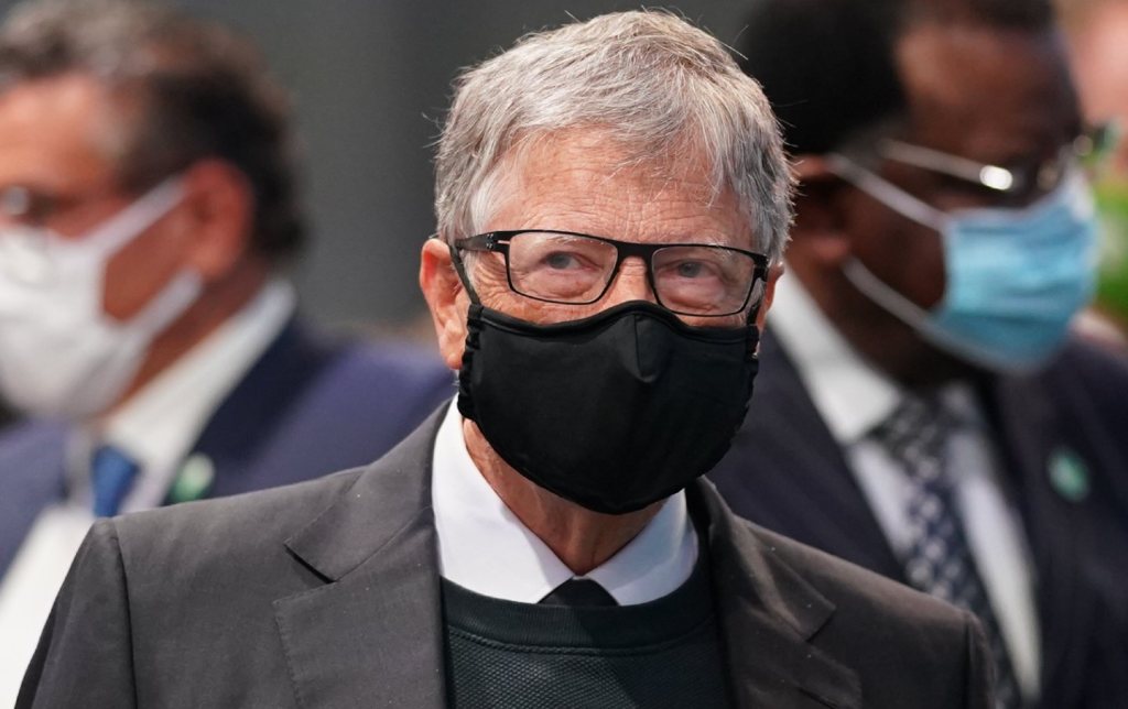 Bill Gates con la mascherina.