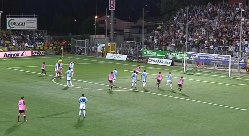 Brunori trasforma il rigore del momentaneo 2-0 per il Palermo sulla Virtus Entella a Chiavari