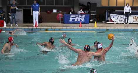 Riccardo Lo Dico del Telimar in azione col Salerno