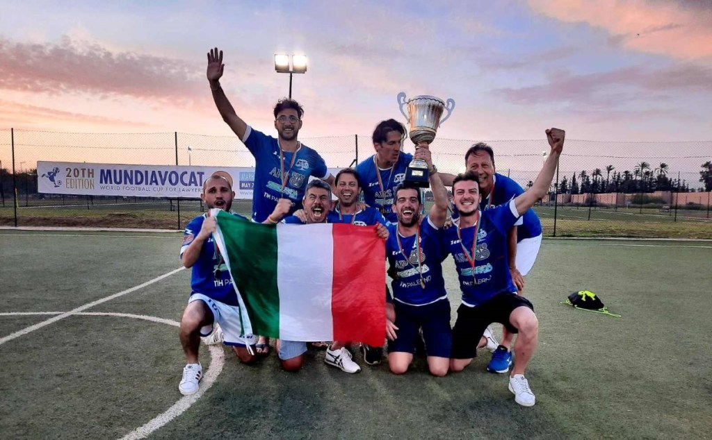 La formazione dello Jus Palermo, campione del mondo di calcio a 5 avvocati
