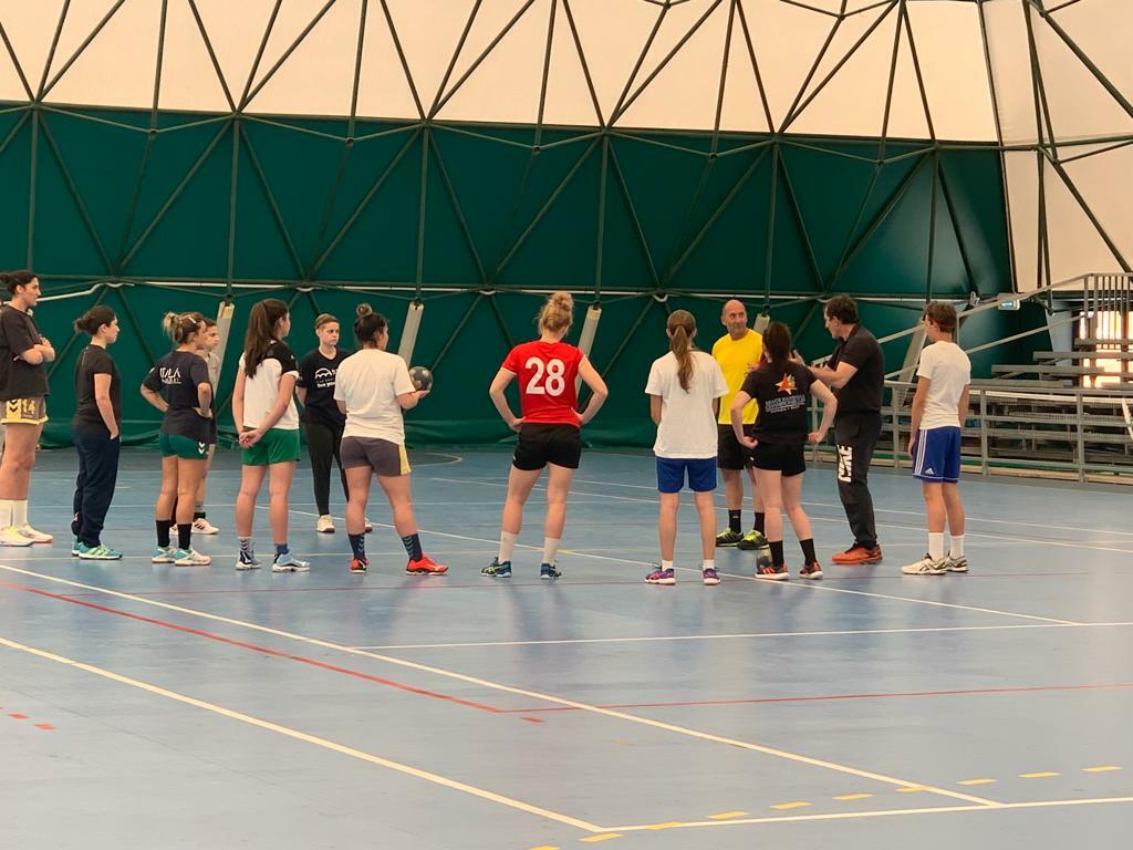 Pallamano Aretusa in allenamento