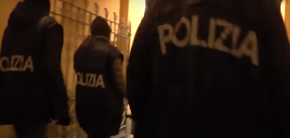 Perquisizioni in tutta Italia su movimenti dediti al terrorismo e seguaci Isis