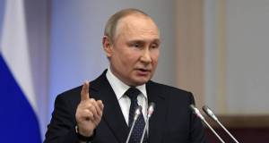 Putin resta sereno, “Russia più forte grazie alle sanzioni, l’Occidente no”