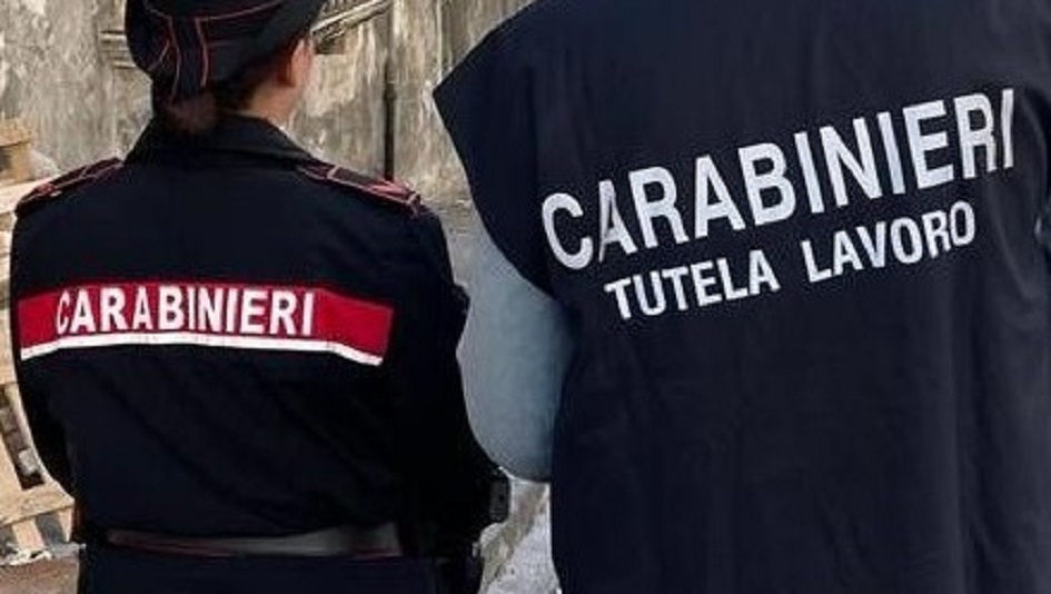Lavoratori in nero in un ristorante col reddito di cittadinanza