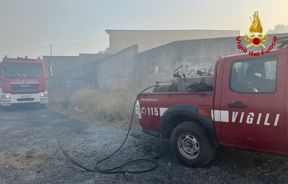 Ancora giornata di incendi nel Palermitano