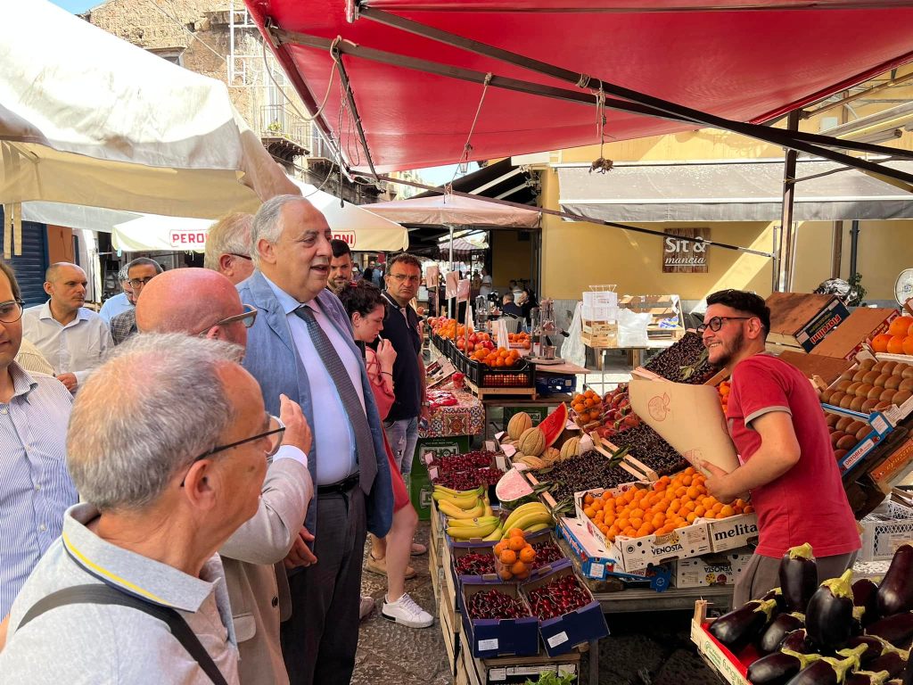 Lagalla rilancia il voto utile