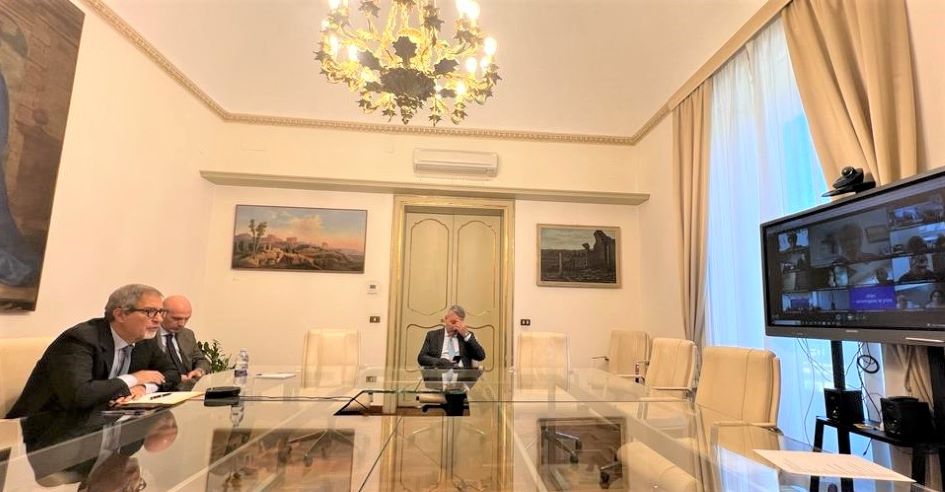 Videoconferenza alla Regione per affrontare il pericolo gas nocivi a Vulcano