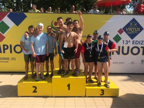 campionati italiani nuoto fisdir podio staffette c21