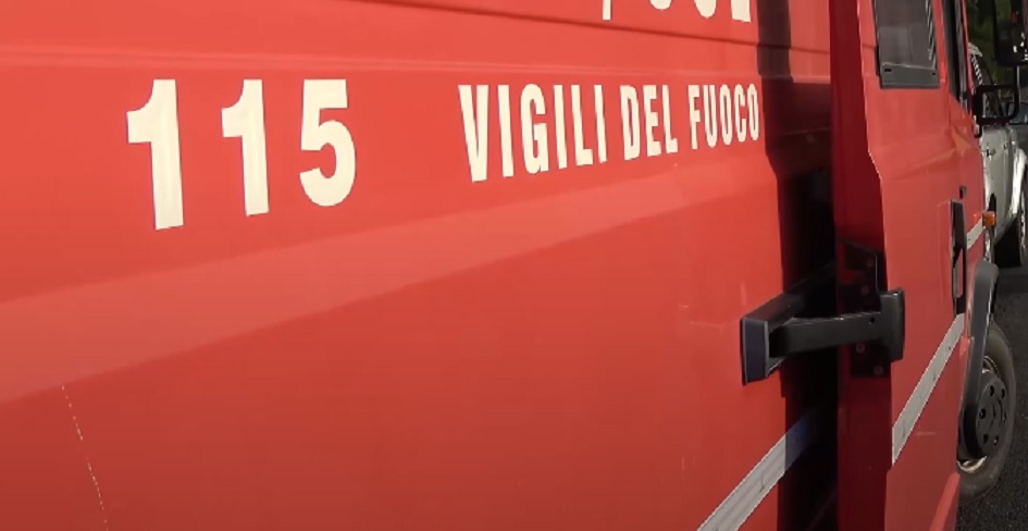 Bruciano ancora i rifiuti a Palermo