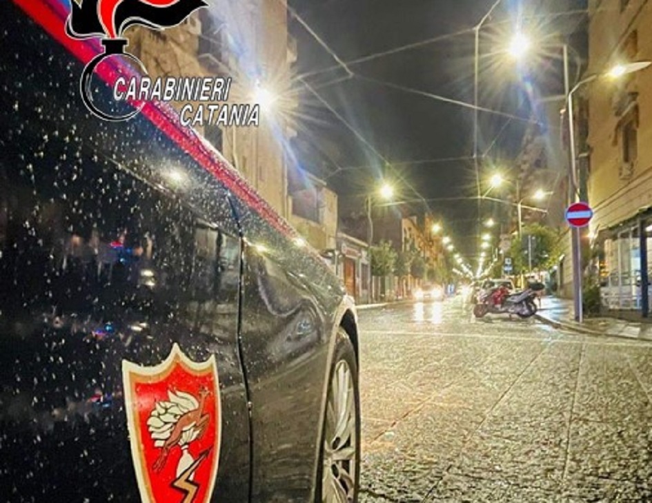 Donna denuncia i pestaggi del figlio