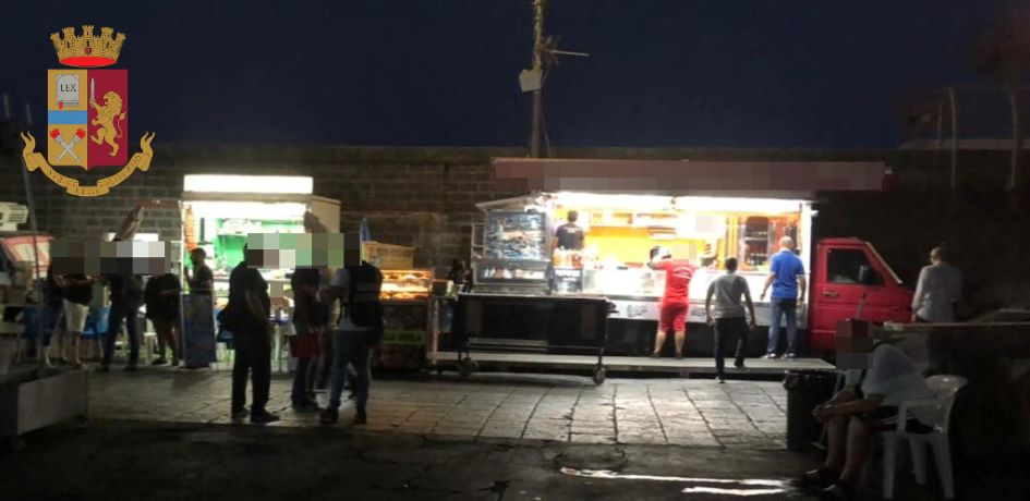 Ristorante e discoteca abusivi sul lungomare Catanese