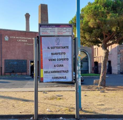 Affissioni pubblicitarie selvagge a Catania, scatta il piano anti abusivismo