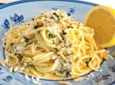 Pesto di limoni, l’alternativa siciliana per una spaghettata cremosa e saporita