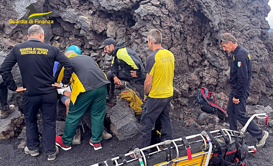 Turisti salvati sull'Etna