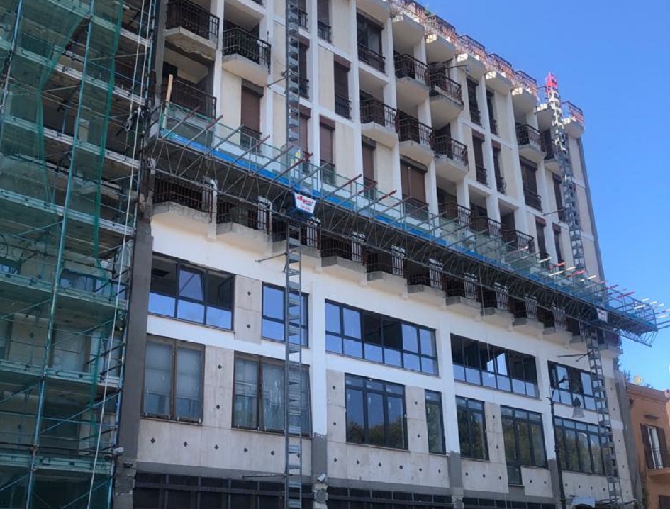 I lavori in corso all'edificio del Giornale di Sicilia