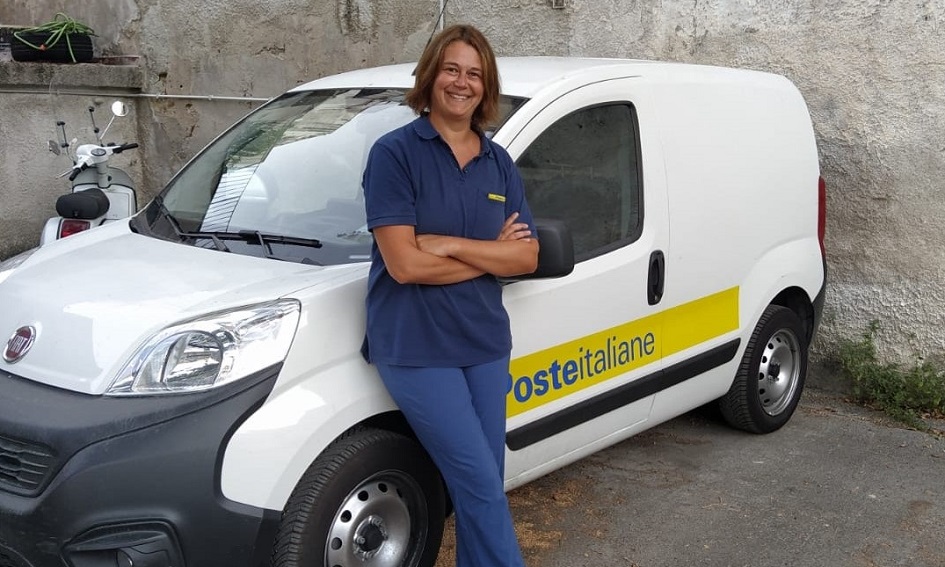 Il posto fisso per una donna alle Poste a 44 anni