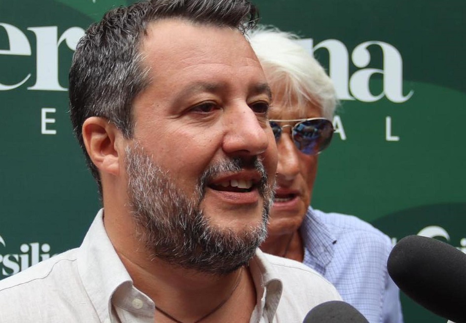 Gli sfollati di Ravanusa contro Matteo Salvini