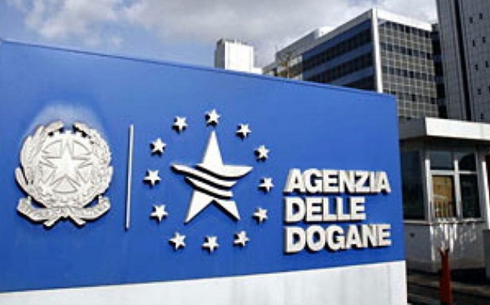 L'Agenzia delle Dogane assume laureati e diplomati, concorso per 980 posti