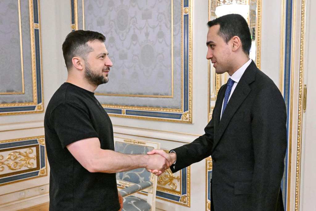 Il Ministro degli Esteri Luigi Di Maio e il presidente ucraino Zelensky.