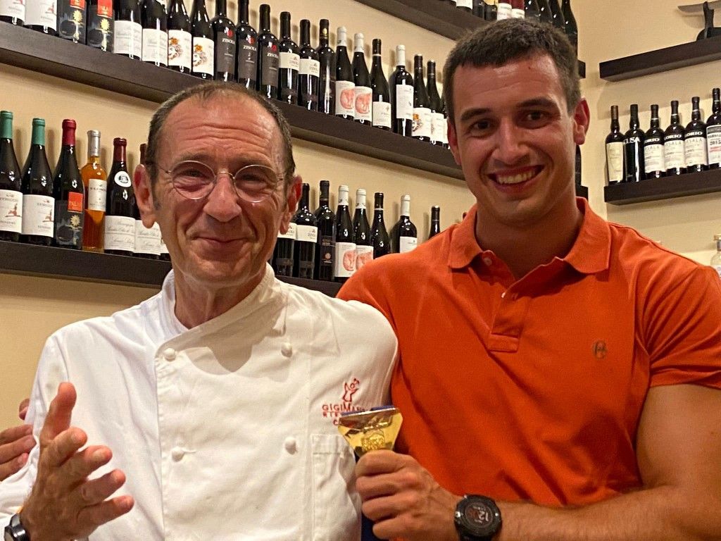 Gigi Mangia e Andrea Di Liberto con la medaglia d'oro di campione europeo di canottaggio