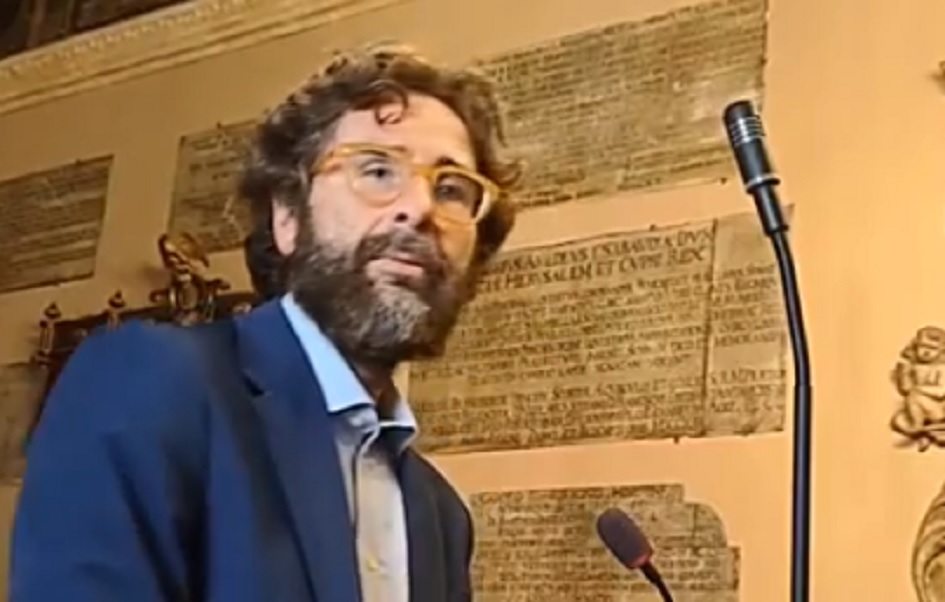 La proposta di Forello sui migranti irregolari