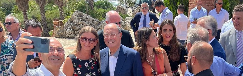 Schifani appoggiato dall'ex ministro Cardinale