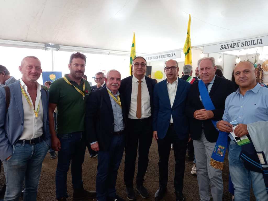 All'inaugurazone della fiera a Ragusa il no di Coldiretti all'agricoltura da laboratorio