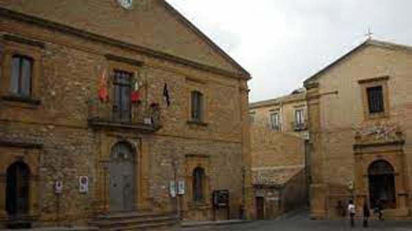 Comune di Aidone, Musumeci nomina il commissario straordinario