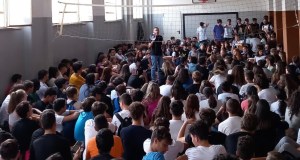 Spostamento classi in altra struttura, protesta degli studenti del liceo Einstein di Palermo