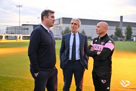 Ferran Soriano, Dario Mirri ed Eugenio Corini durante il ritiro del Palermo a Manchester