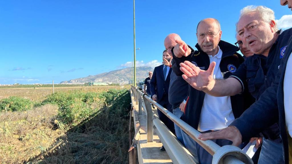 Allagamenti nel Trapanese, sopralluogo di Schifani sul torrente Verderame