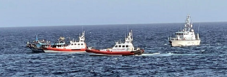 A Lampedusa affonda barchino di migranti con 4 dispersi