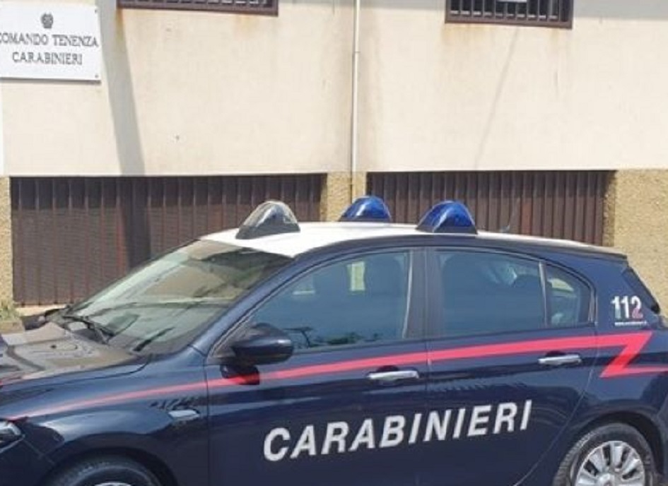 Arrestati fratelli ladri in un centro commerciale