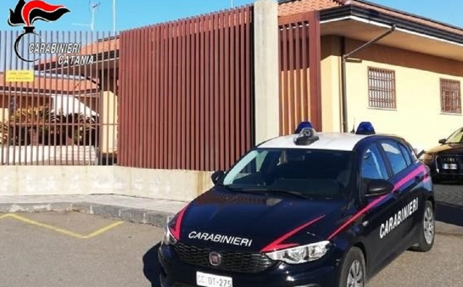 Il pusher prendeva gli ordini via whatsapp