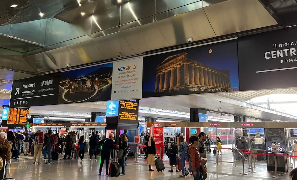 Campagna turistica nelle stazioni ferroviarie con SeeSicily